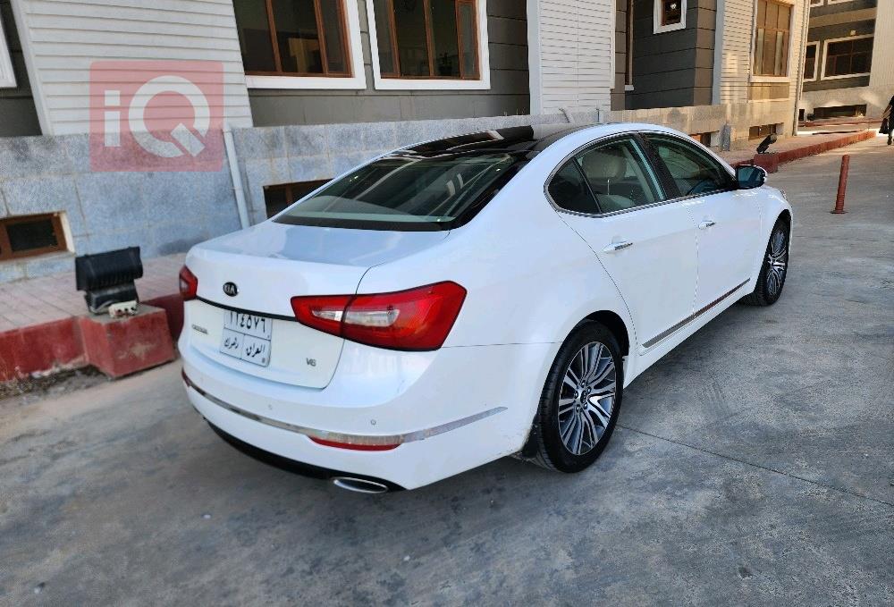 Kia Cadenza